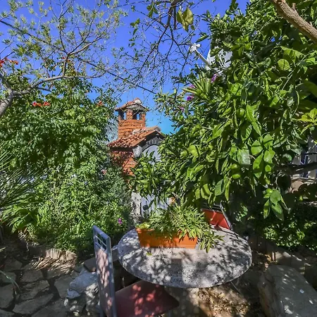 Apartment Egerius Vinišće