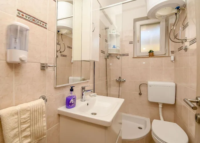 Apartment Egerius Vinišće