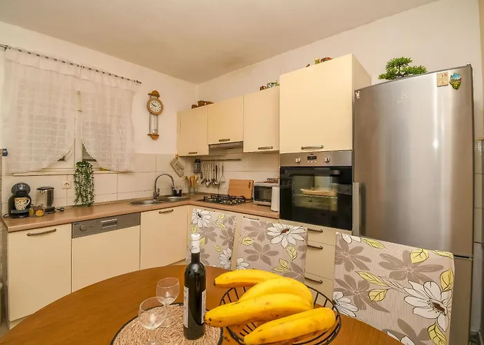 Apartment Egerius Vinišće